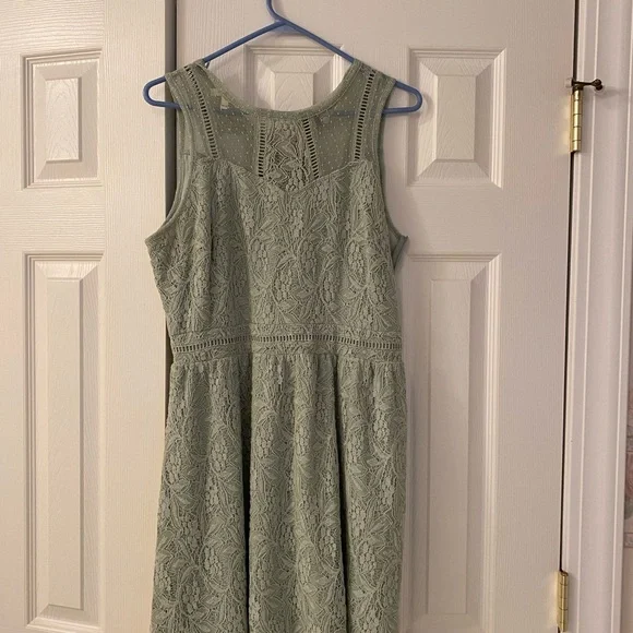 chinese dress ladies Green Floral Lace Fitted Short Sleeve Midi Dress